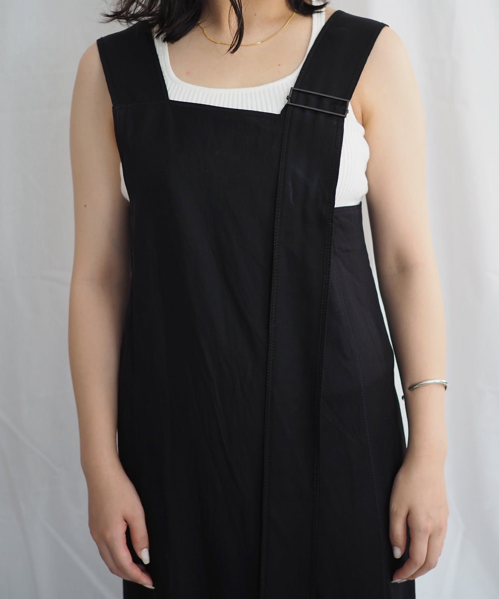 DRESS WITH WIDE SHOULDER STRAP